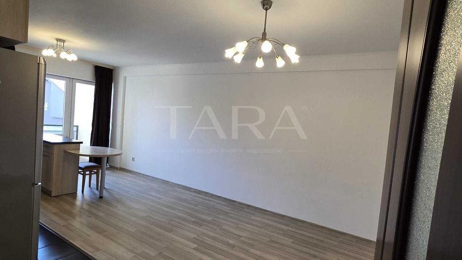 Apartament cu 3 camere, 76 mp, 2 balcoane, zona Baciu. - Poză 3