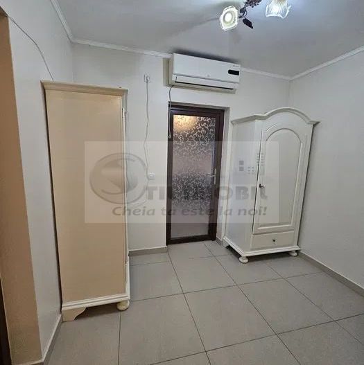 Ap 3 camere–vis-a-vis de Colegiul Național „Costache Negruzzi"- 750 E - Poză 5