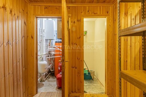 Vila in Poiana Brasov cu teren generos 1600mp, 2 corpuri, comision 0 - Poză 14