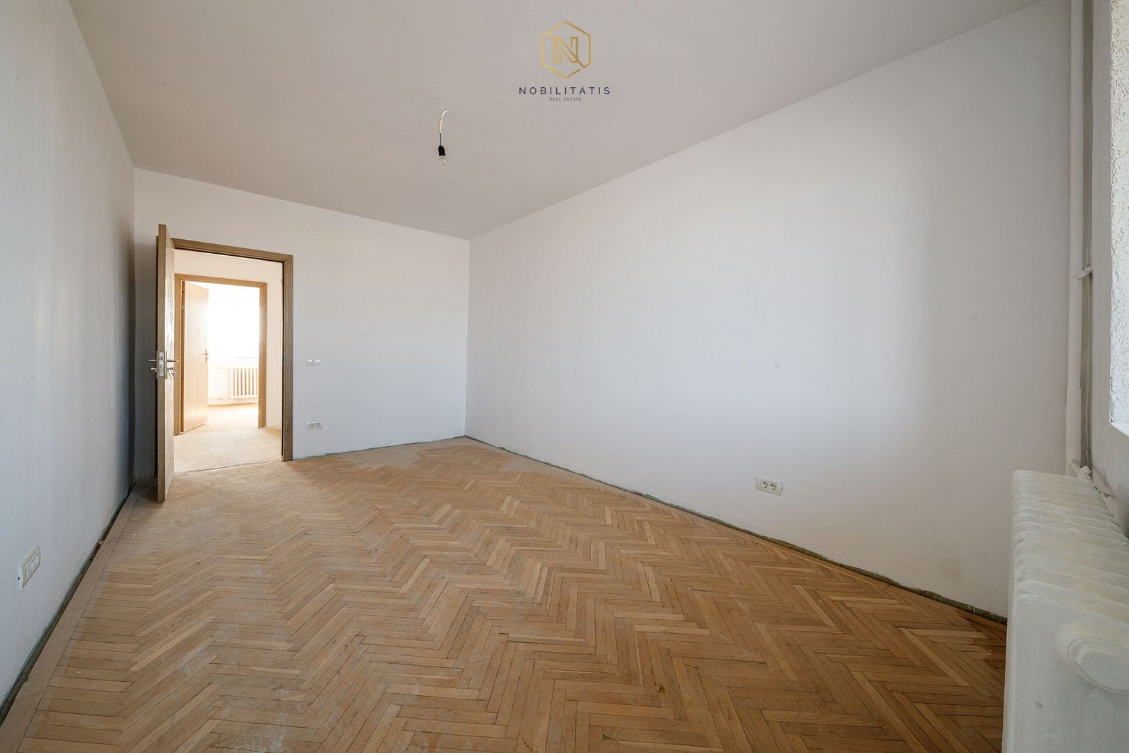 Vandut - Olimpia - Complex | 3 camere, modificat, 67 mp | Partial renovat - Poză 18