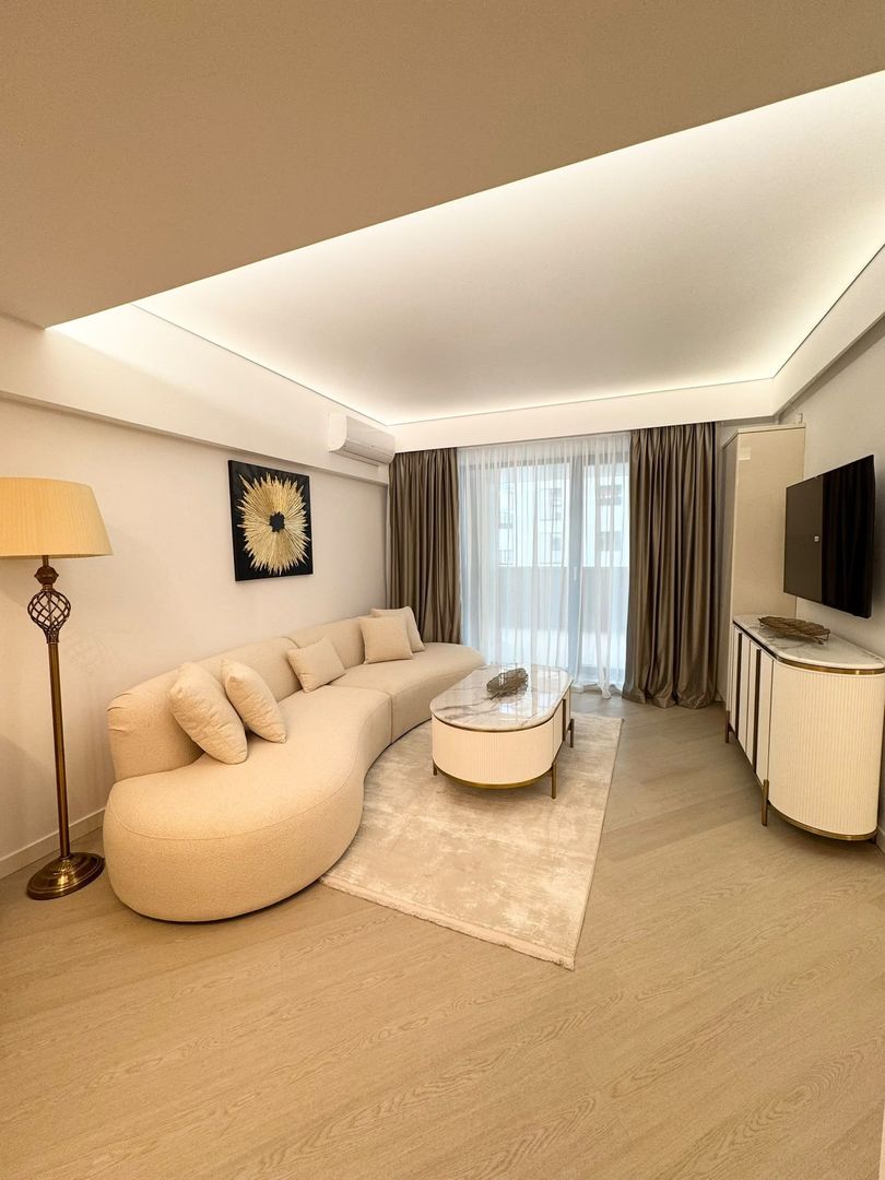 Apartament cu 3 camere de închiriat - Poză 1