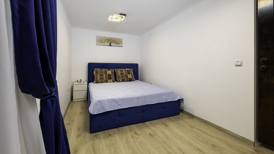 Închiriez apartament 2 camere la curte, Piața Muncii, centrală proprie - Poză 3