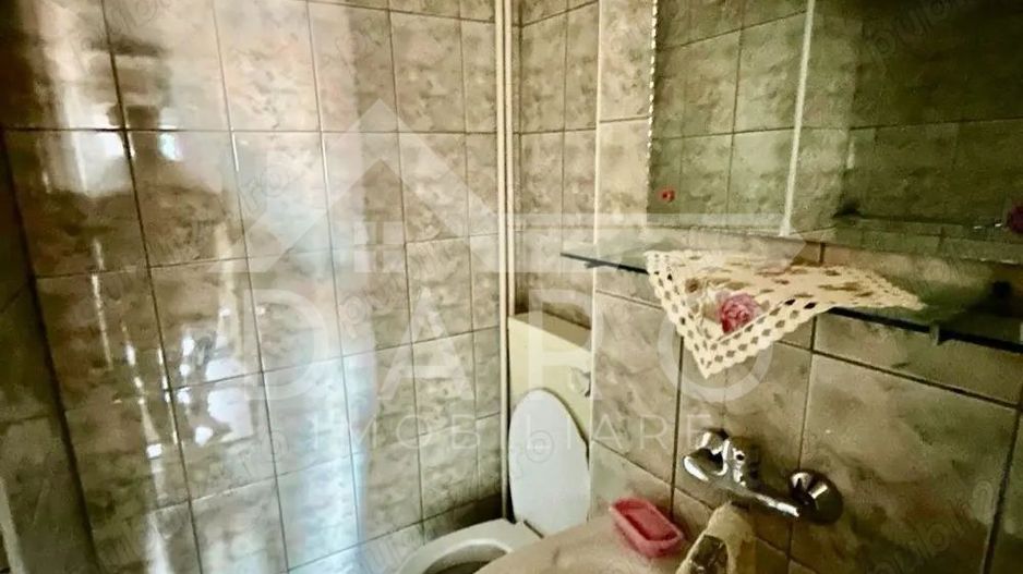 Vand apartament 3 camere, etaj 3 - Poză 5