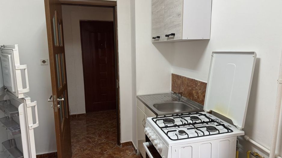 Apartament 3 camere de închiriat Tineretului - Poză 5