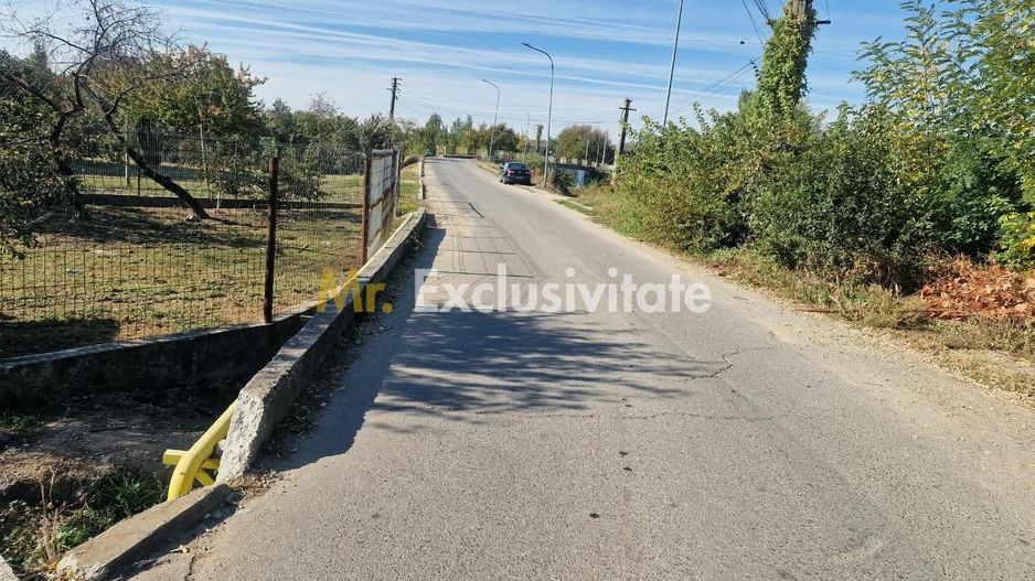Teren 2121 mp în Topoloveni, - str. Inuri - Poză 3