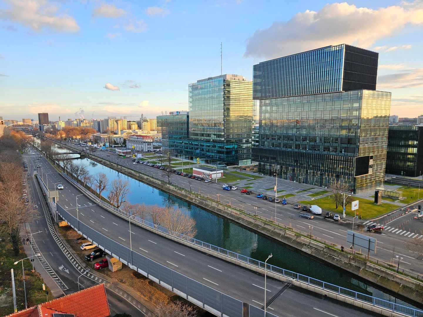 Inchiriere apartament 2 camere, Ansamblu 20th Residence, Loc parcare - Poză 8