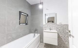 Apartament nou, ultracentral, cu loc de parcare privat | 110.000 € - Poză 12