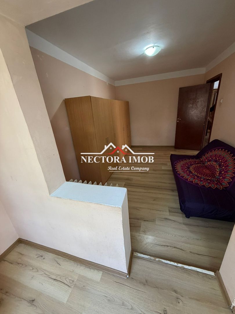 NECTORA IMOB-Apartament 3 camere, Str. Sf. Apostol Andrei, Etaj 2,65mp - Poză 3