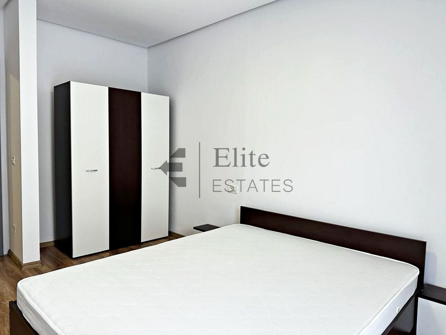 Apartament modern cu 2 camere West Residence - Poză 8