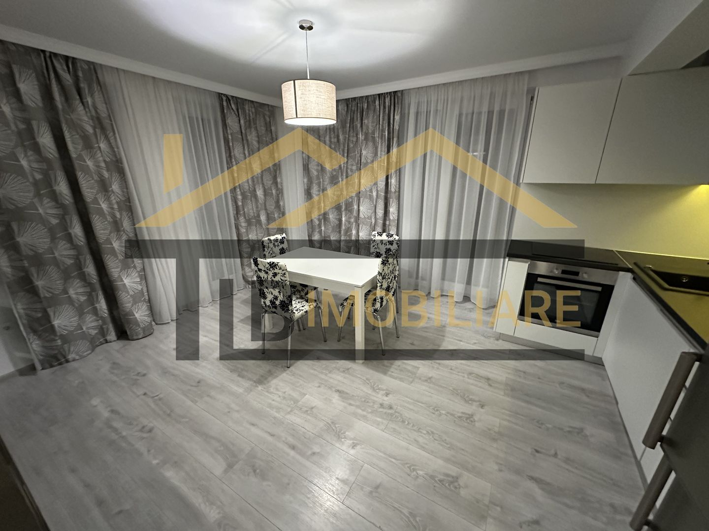 Apartament de 2 camere, 58mp, parcare, Zona Semi-Central - Poză 3