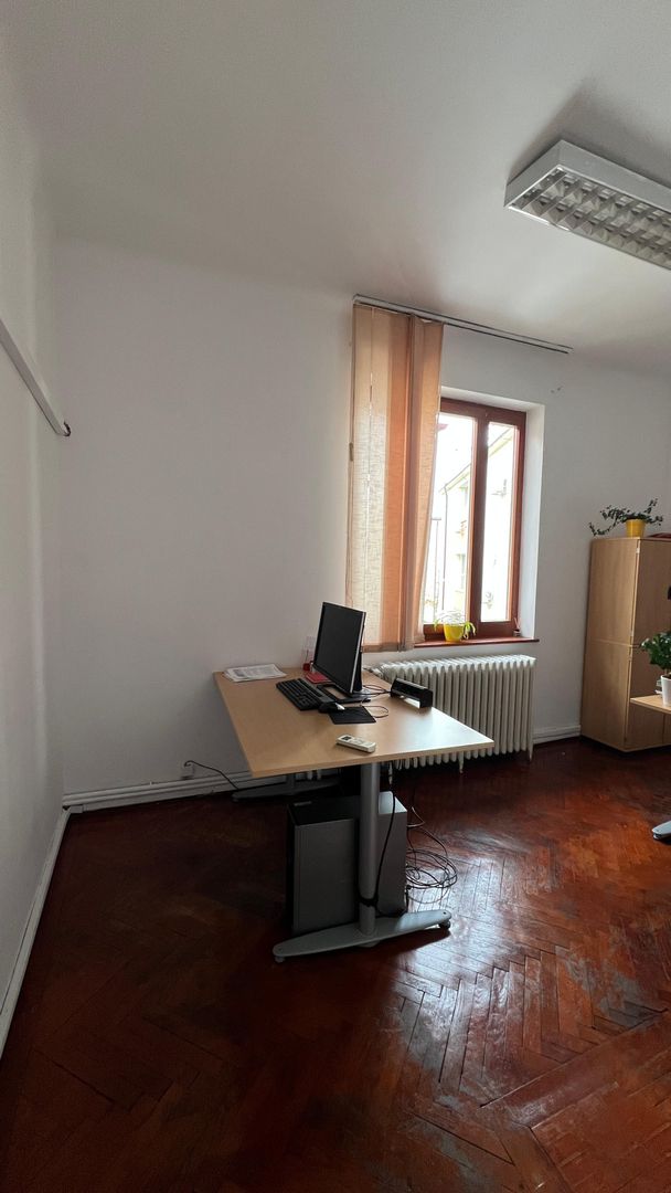 Vilă de Prestigiul în Inima Cartierului Cotroceni – Strada Clunet - Poză 12