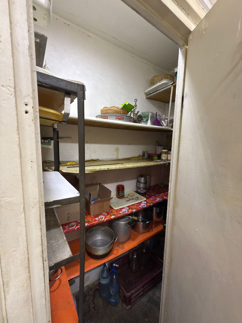 Apartament incapator, patru camere, Resita-Berceni, 120.000€ negociabil - Poză 10