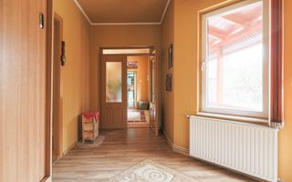 Casă spațioasă cu 4 dormitoare în Nădlac – gata de mutare! - Poză 2