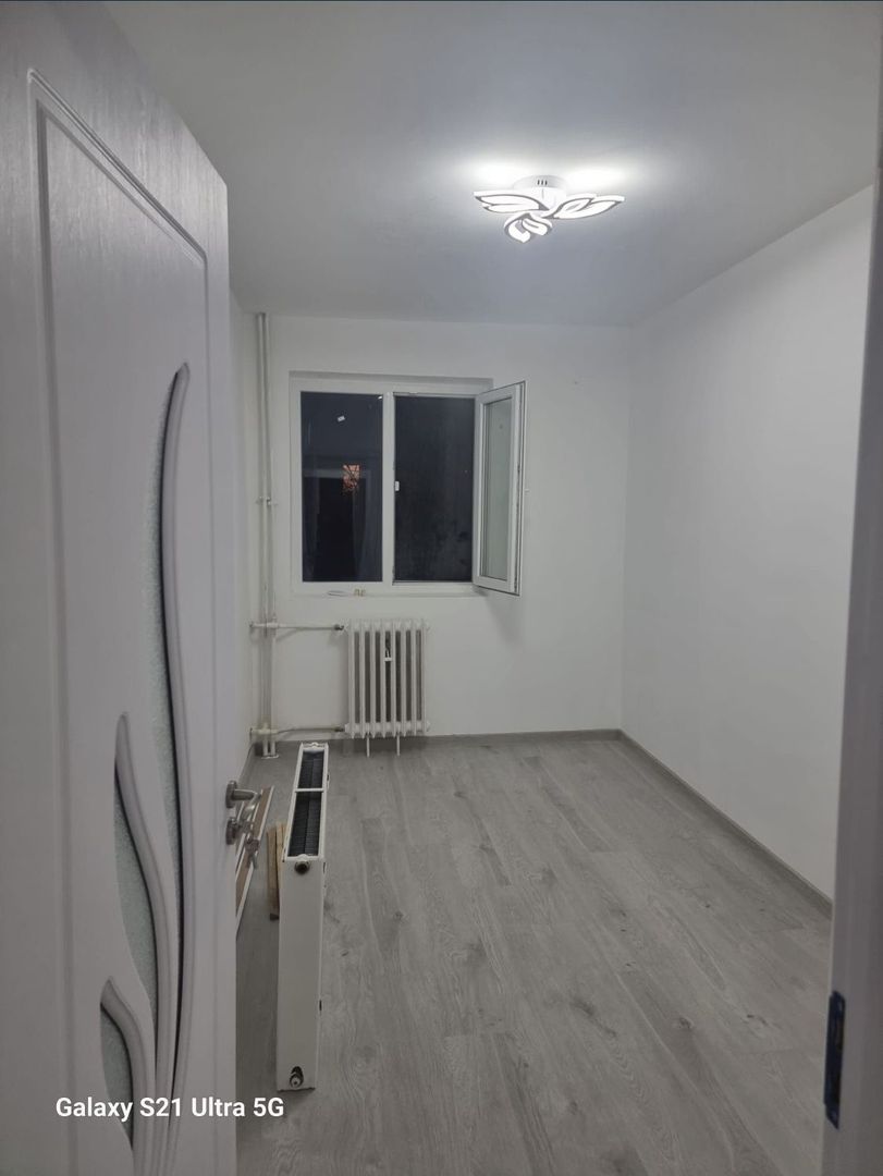 Vand apartament 3 camere - Poză 4