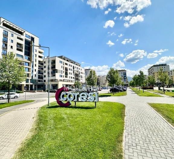 2 camere, Coresi-Kasper, linga pietonala, mobilat/utilat, Parcare+Boxa - Poză 1