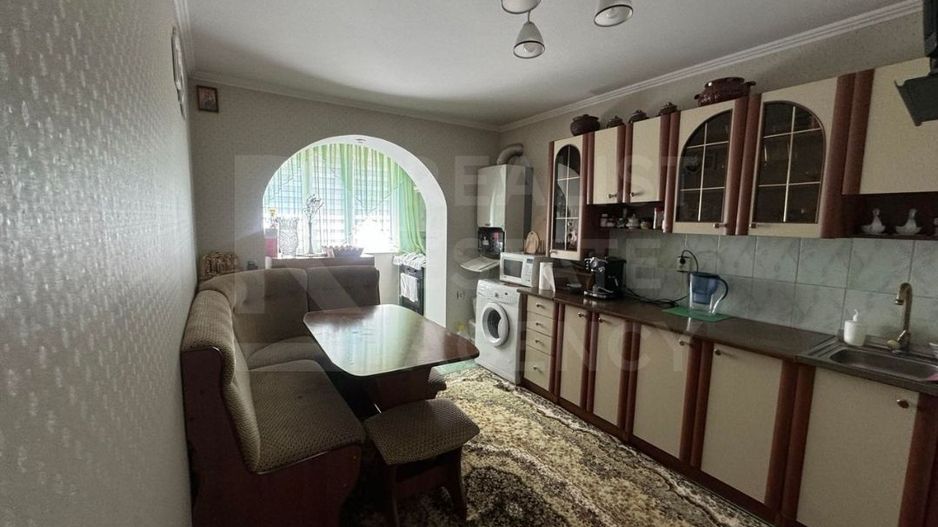 Vânzare, apartament amplasat pe strada 31 august or. Drochia - Poză 3