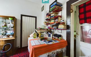 Apartament la casă cu 4 camere în Pârneava - Poză 10