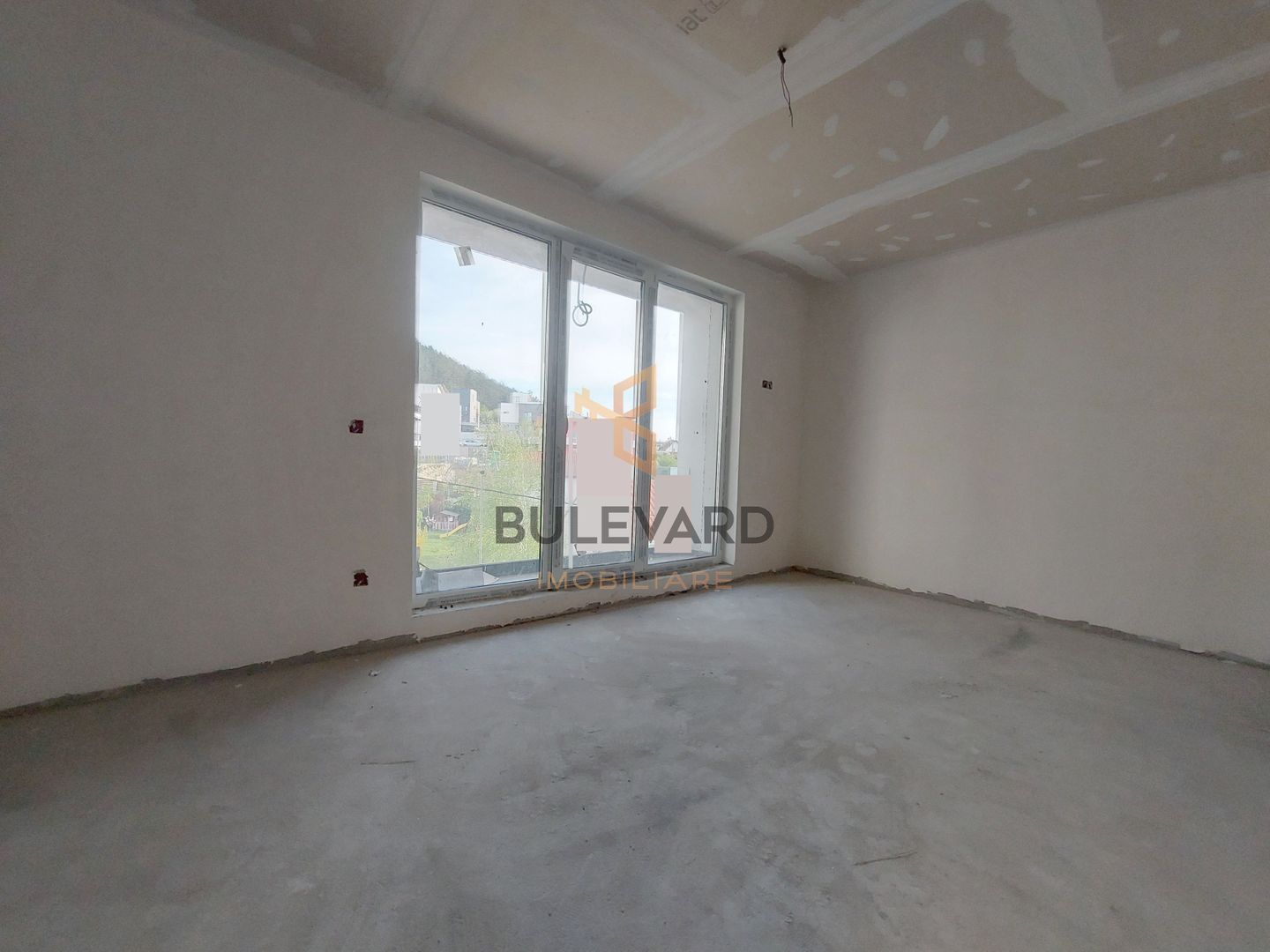 Casa de tip duplex cu CF la 5 minute de Vivo Center! - Poză 12