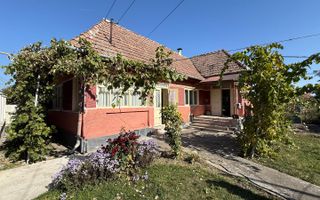 Casă în Ungheni preț 75.000 . 1100 mp teren - Poză 4
