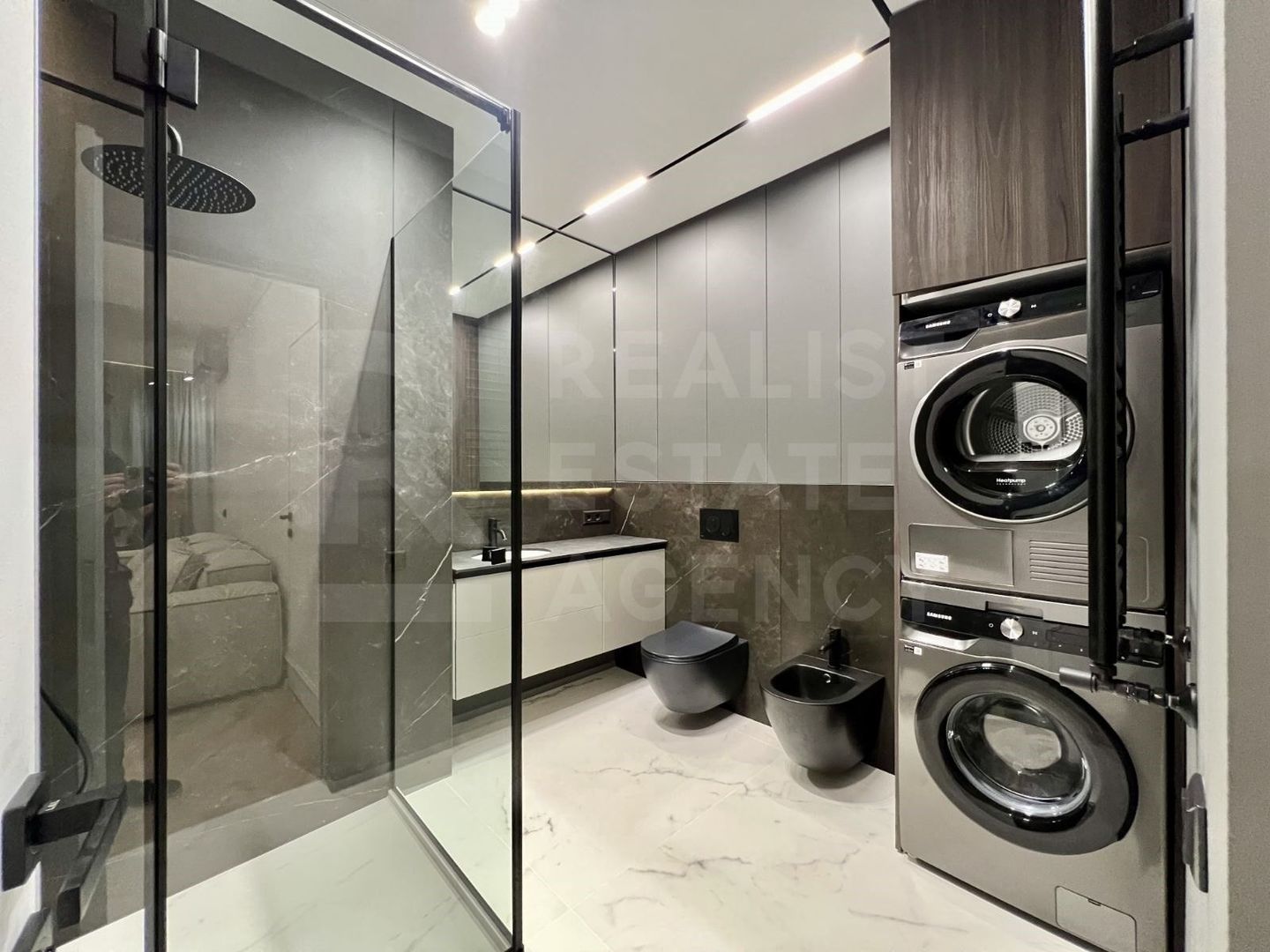 Vânzare, apartament, 2 dormitoare + living, strada Moara Roșie, Centru - Poză 5