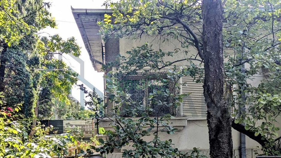 Vilă în zona Copou, aproape de Copou Bellevue, Iași – 4 camere, 400 mp teren - Poză 2