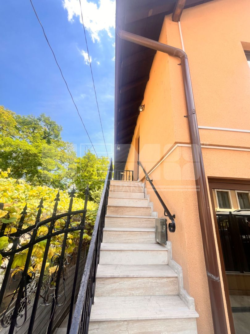 Apartament la vilă de Închiriat |Suceava/Central | 400E /luna - Poză 6