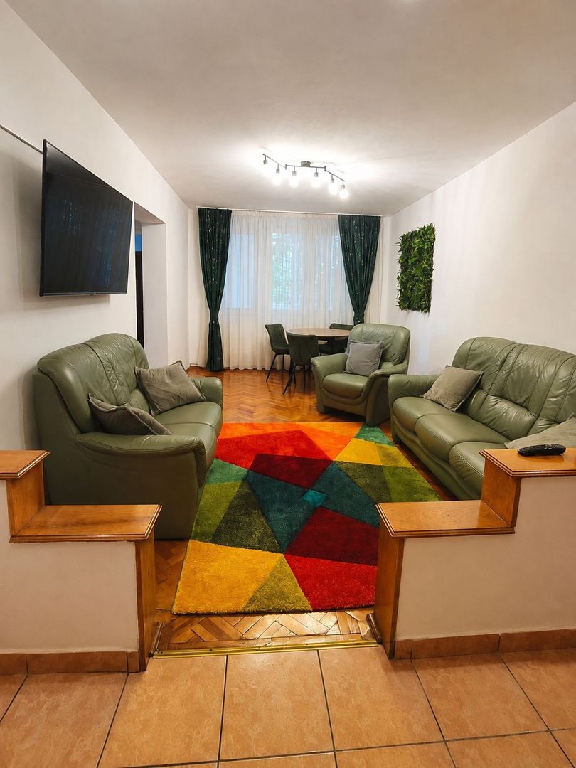 Apartament cu 3 camere în zona UMFST ( 7 Noiembrie) - Poză 2