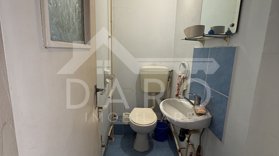 vând apartament 3 camere s - Poză 3