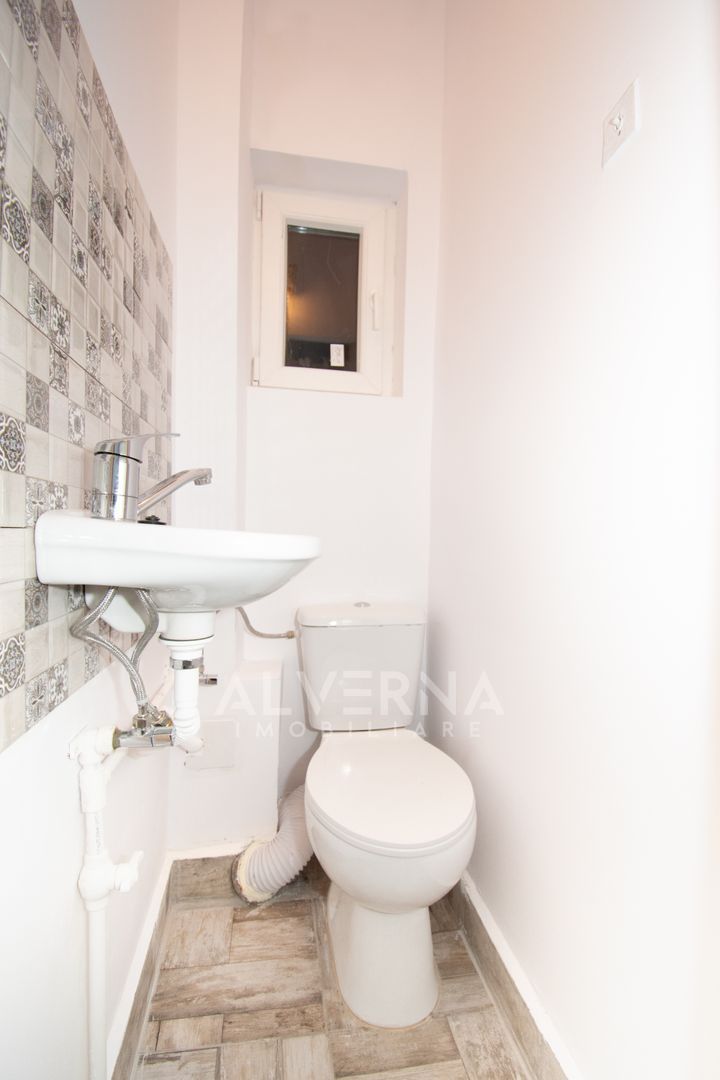 Apartament 2 camere cu 2 bai, pe 2 niveluri in vila renovata - Central - Poză 8