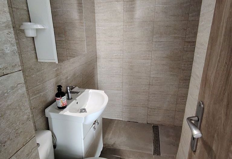 Inchiriere ap 2 camere + hol locuibil, Turda colt cu Calea Grivitei - Poză 5