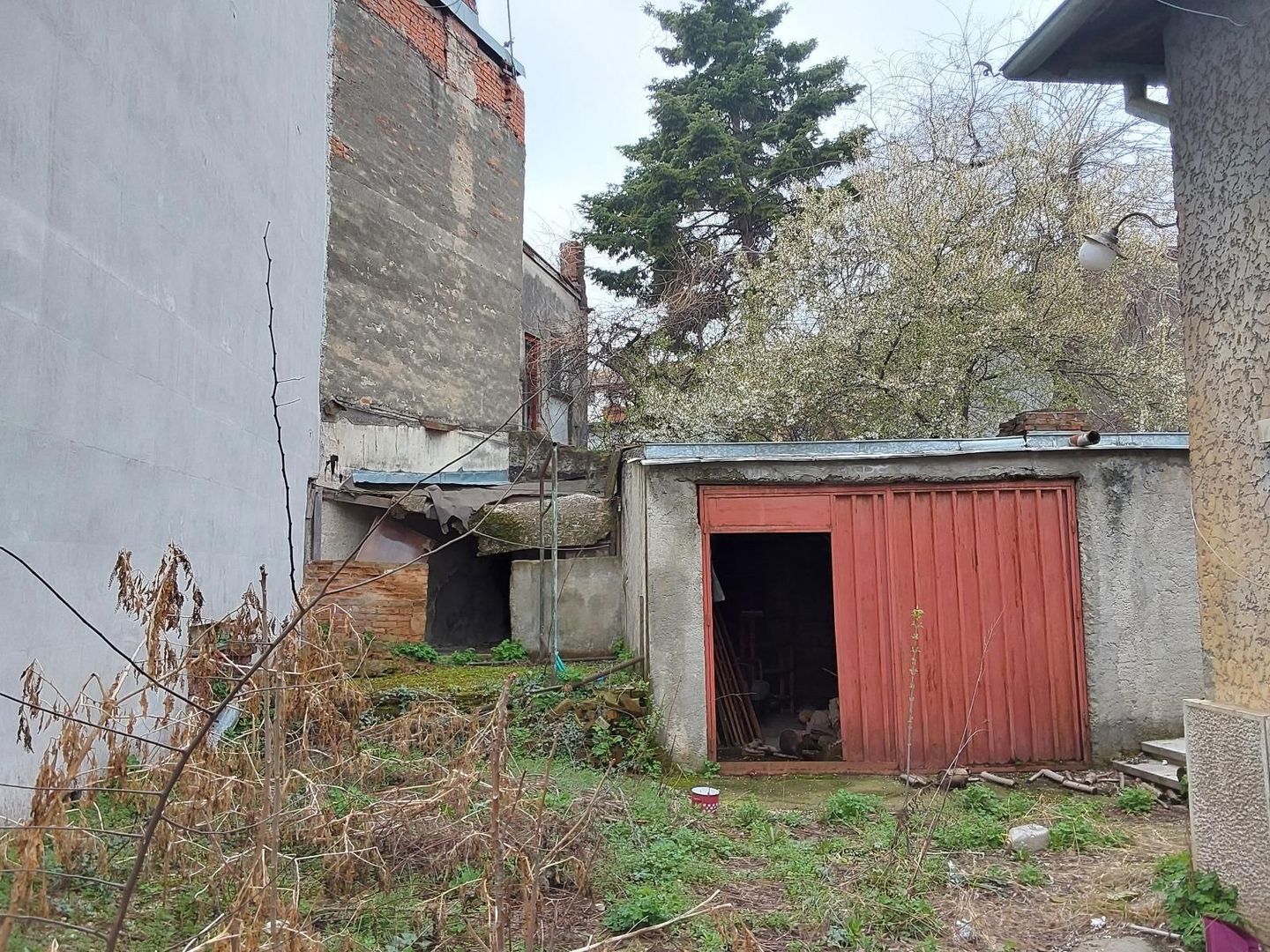 CASA/TEREN  de vanzare  Zona Centrala - Poză 4