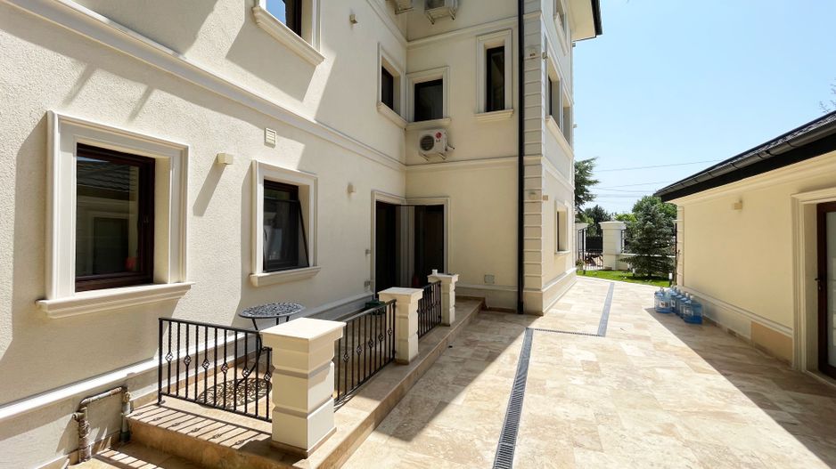 Vila Individuala cu arhitectura superba | 1128mp Teren | Piscina - Poză 5