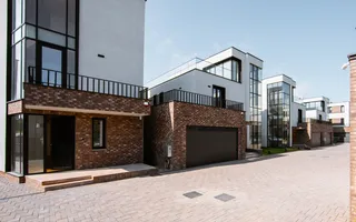 VILA SUPERBĂ CU 4 DORMITOAARE ȘI PISCINA LA INCHIRIERE - Poză 42
