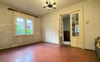 Parter de vila cu mică curte, Piața Alba Iulia - Poză 1