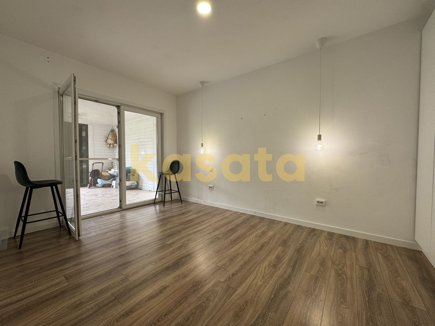 3 camere de vânzare | Cosmopolis Faza 1 | curte proprie | terasă - Poză 5