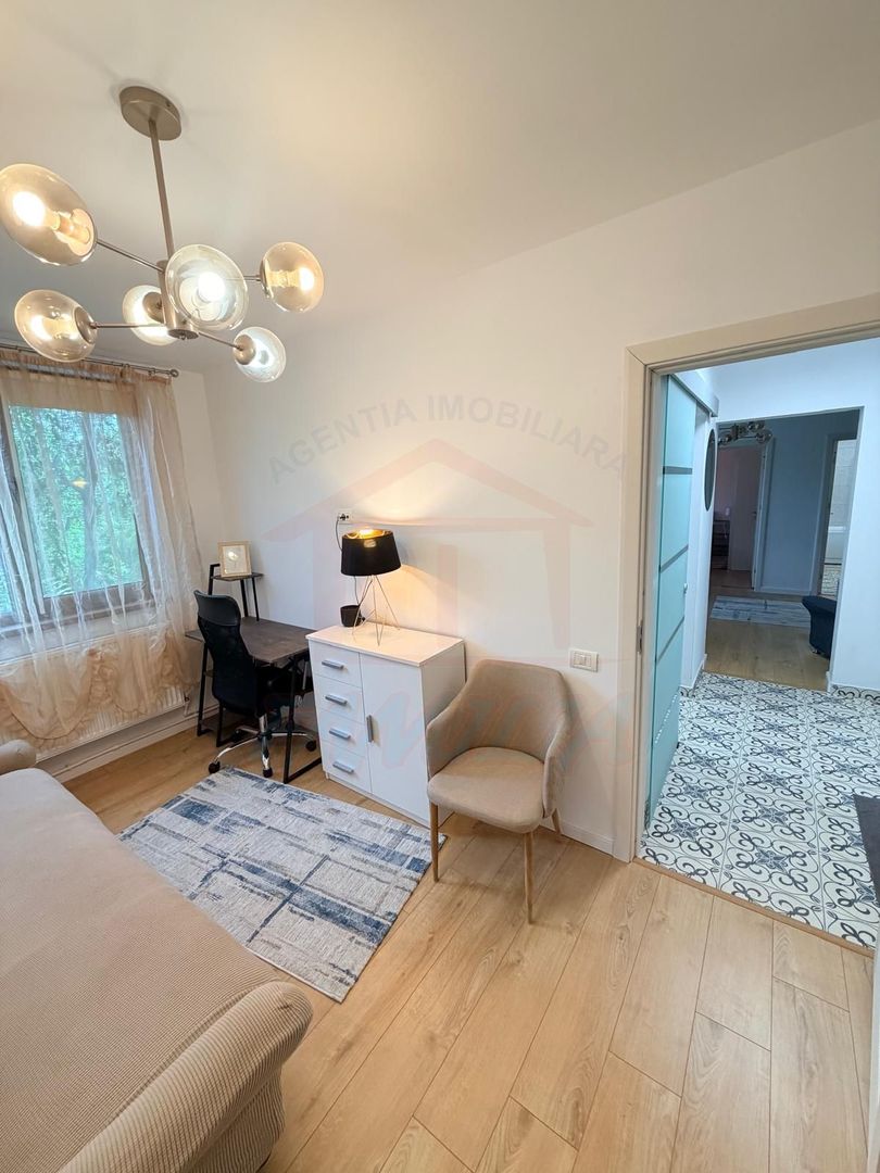 APARTAMENT CU 3 CAMERE DE ÎNCHIRIAT | ETAJ 3 | ȚIGLINA 1 - Poză 3
