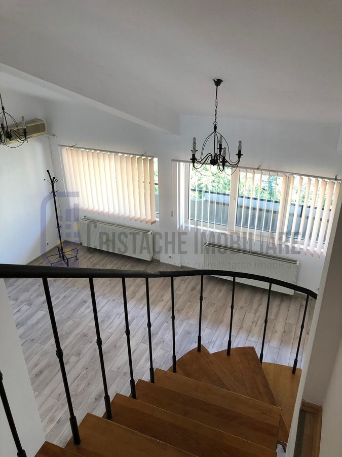 Birou tip duplex_160 mp_contorizare individuala_open space generos + 4 birouri - Poză 13