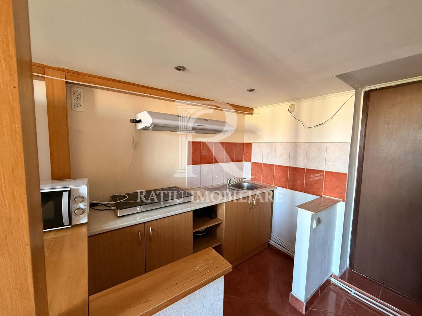 Apartament cu 1 camera Etajat | Central | Oradea - Poză 5
