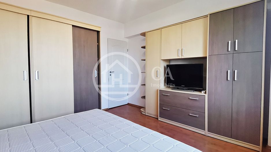 Apartament de inchiriat cu 3 camere Ultracentral, Oradea - Poză 2