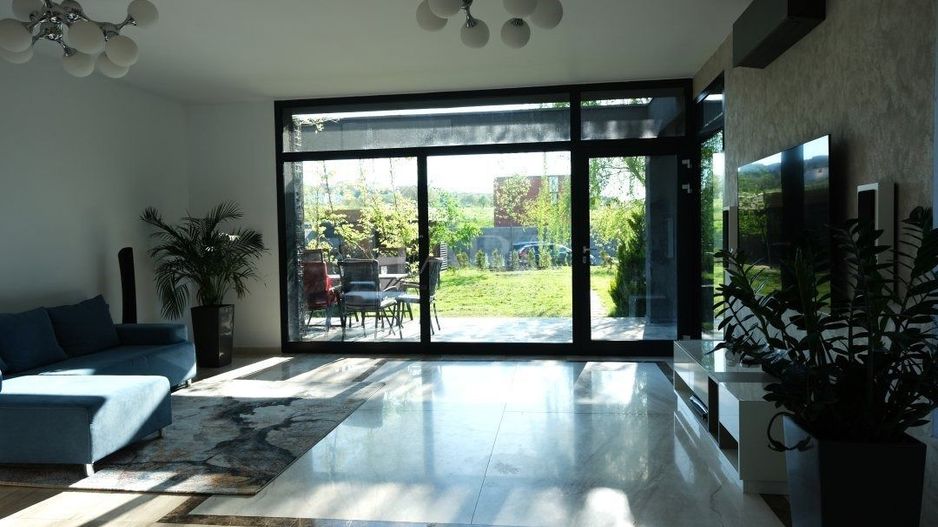 Casa individuala in Borhanci - Poză 2