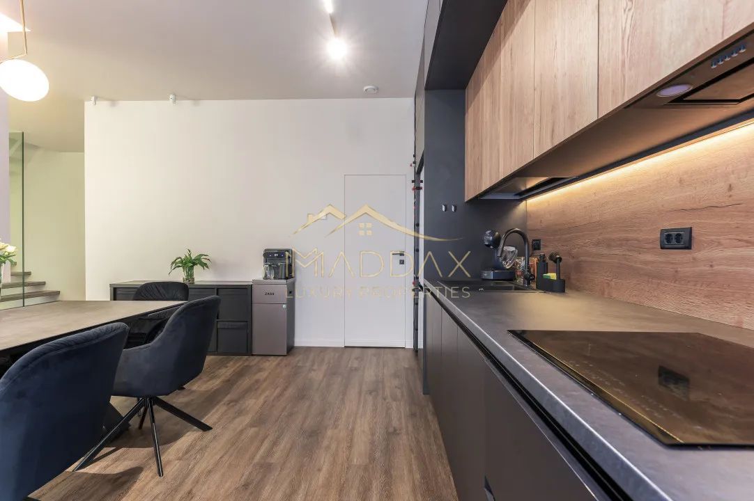 Vilă de închiriat în Voluntari // piscină privată și design modern - Poză 8