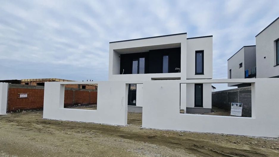 Casǎ de vânzare  P+E Sânmartin Beverly- Hills - Poză 1