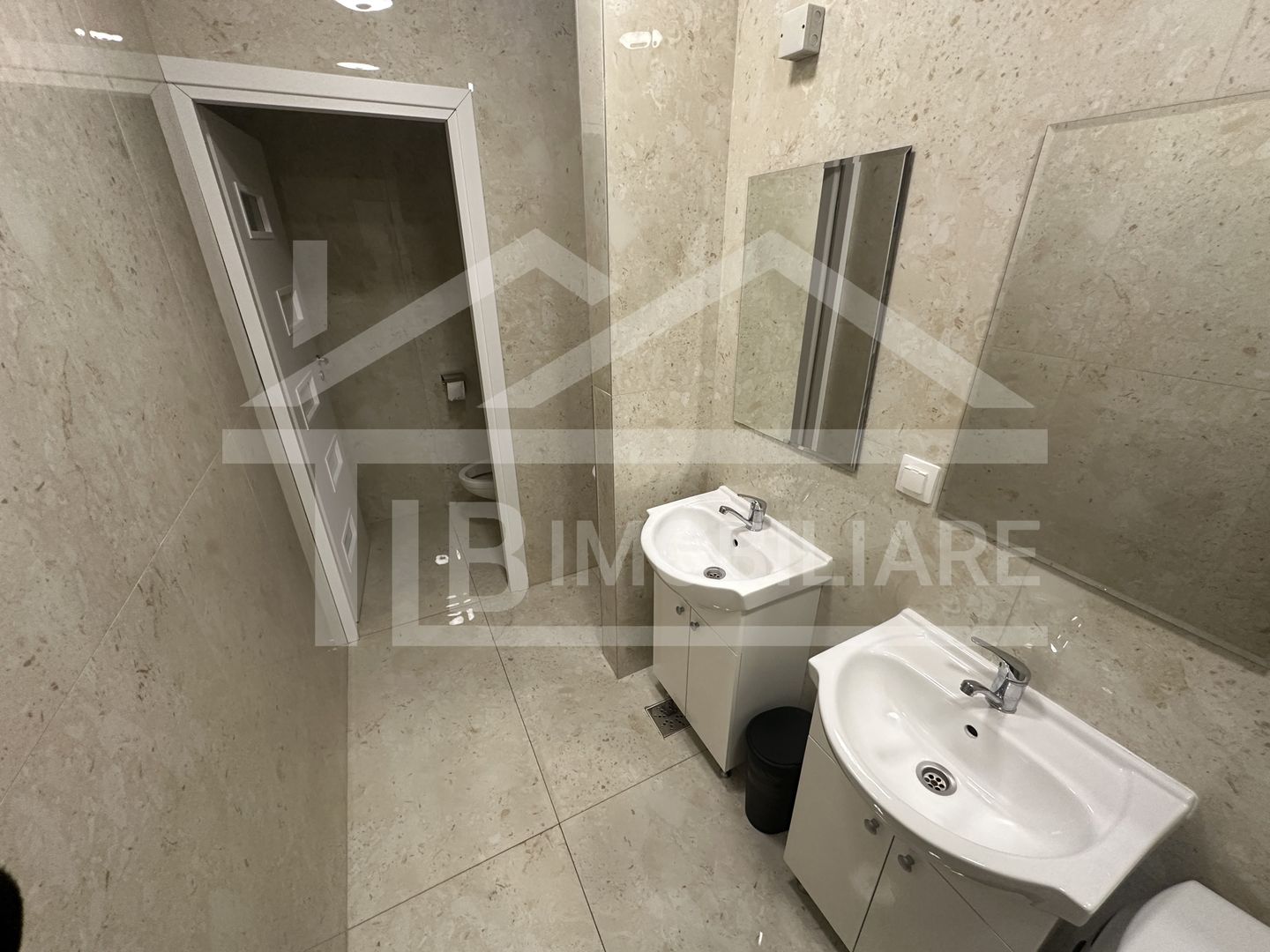 Spatiu de inchiriat, 95mp, terasa, Zona Ultra-Central - Poză 13