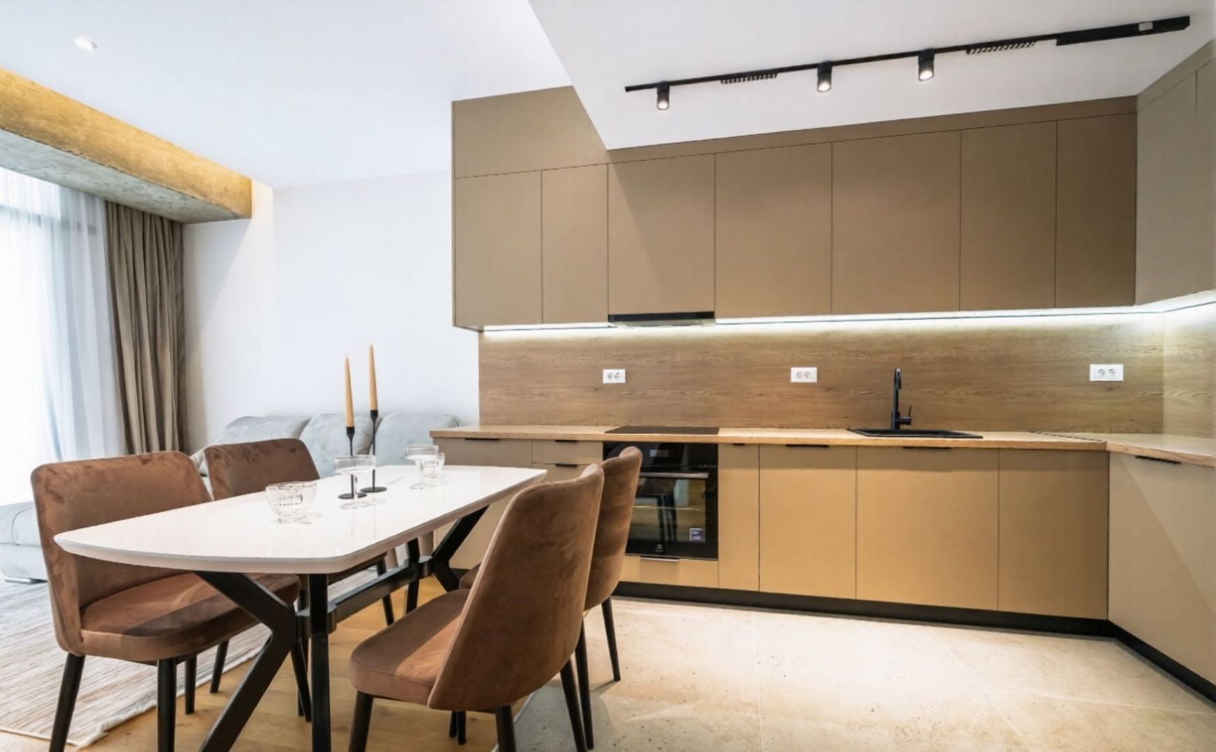 Apartament High End 2 camere Upsite I Loc de parcare si boxa - Poză 4