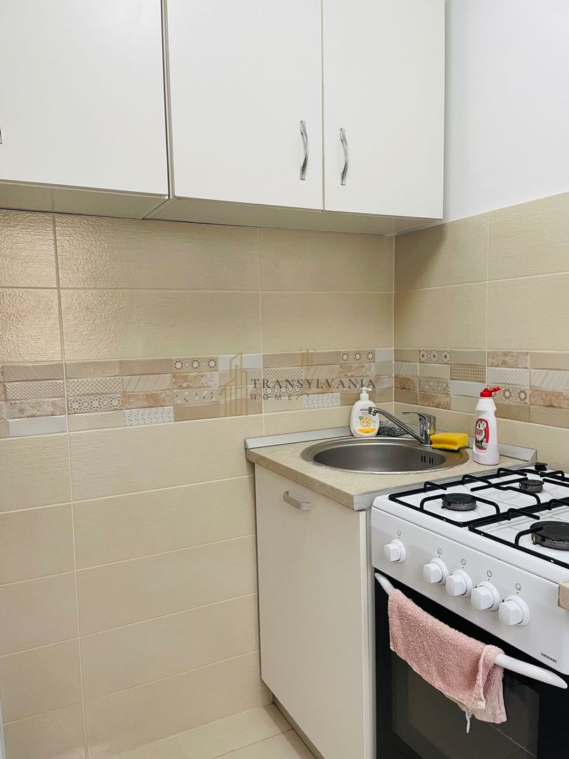 Vând garsonieră zona Vasile Aron - Poză 2