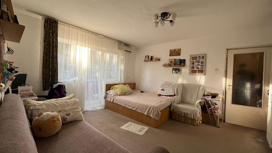 Apartament cu 2 camere de vanzare zona Rogerius, Oradea - Poză 1