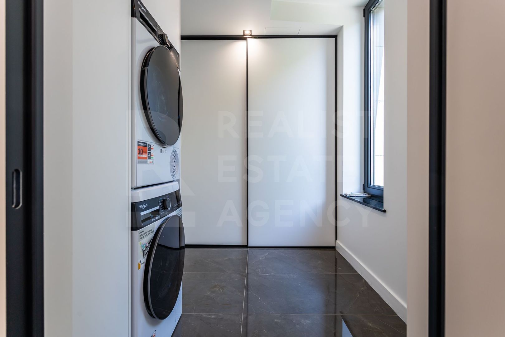 Chirie, apartament, 4 camere, str. Universității, Centru - Poză 6