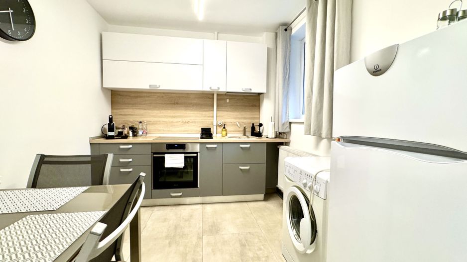 2 camere central vis-a-vis de Posta Mare - Poză 19