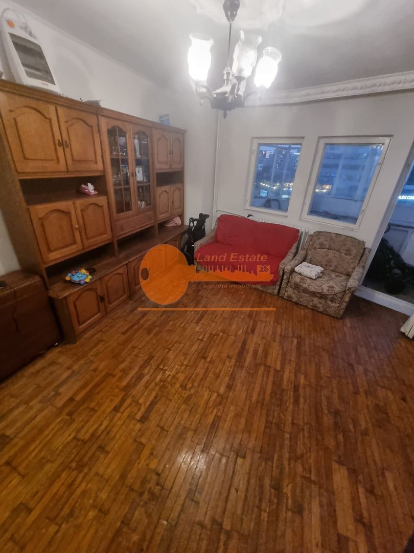 Apartament cu 3 camere in zona Crangasi - Poză 2