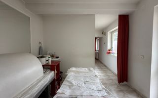 Spațiu central de închiriat, Buhuși - Poză 1